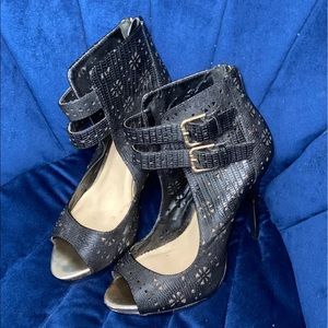 Call it Spring heels size 8